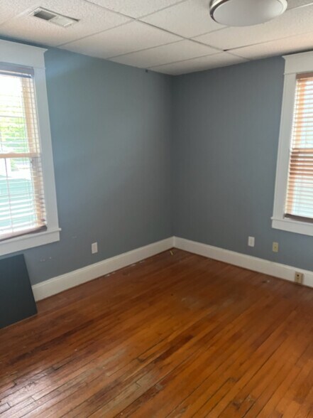 More Photos Of 1102 N Main St, High Point Storefront For Lease
