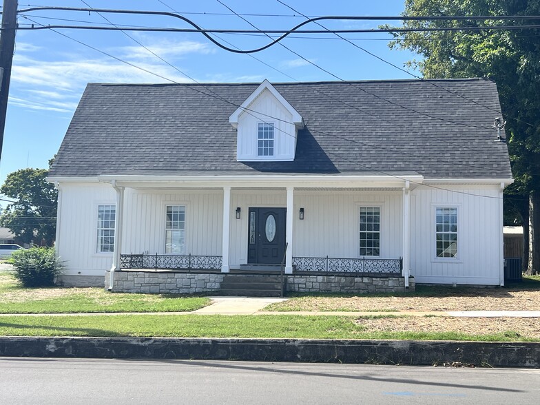 Primary Photo Of 301 W Cedar St, Franklin Office Residential For Sale