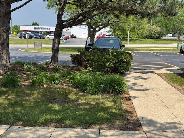 More Photos Of 4255 Westbrook Dr, Aurora Medical For Lease