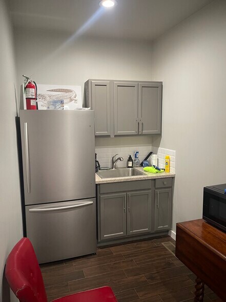 More Photos Of 1408 W Britton Rd, Oklahoma City Medical For Lease