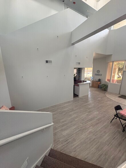 More Photos Of 1001-1043 Stine Rd, Bakersfield Medical For Sale