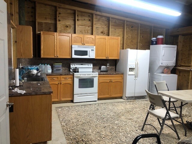 More Photos Of 20941 Granville Rd., North Fort Myers Land For Lease