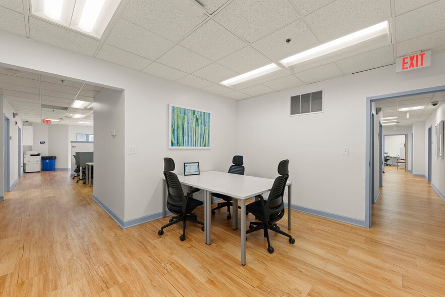More Photos Of 1N131 County Farm Rd, Winfield Office Residential For Sale