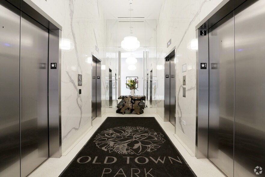 More Photos Of 1140 N Wells St, Chicago Apartments For Lease