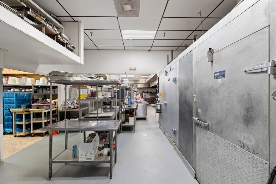 More Photos Of 4725 Vincennes Blvd, Cape Coral Restaurant For Sale