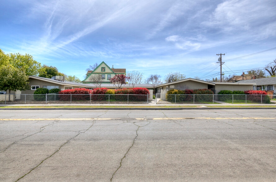More Photos Of 289 N Calaveras St, Fresno Apartments For Sale