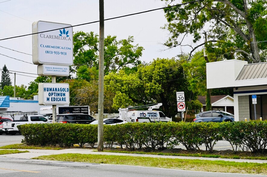 More Photos Of 8000-8004 N Armenia Ave, Tampa Medical For Lease