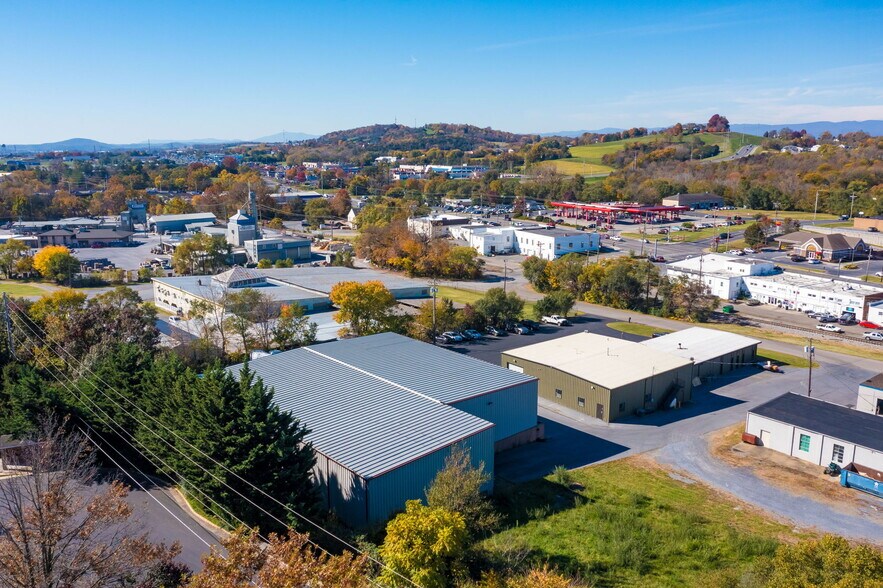 More Photos Of 1780 Dealton Ave, Harrisonburg Light Distribution For Lease