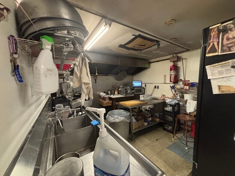 More Photos Of 3 Hamilton Rd, Pine Bush Convenience Store For Sale