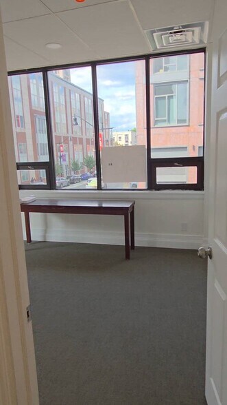 More Photos Of 144 Washington St, Newark Storefront Retail Office For Lease