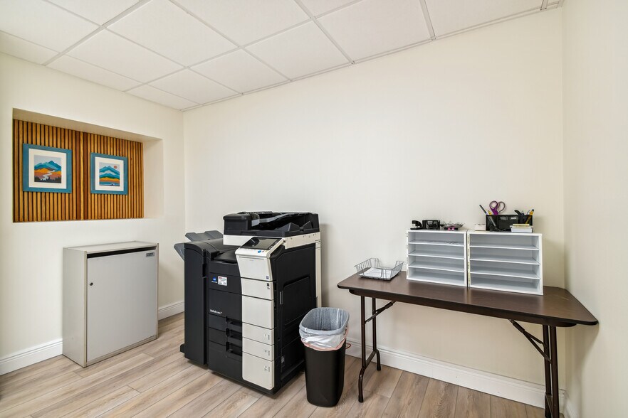 More Photos Of 1401 E 22nd Ave, Tampa Office For Lease