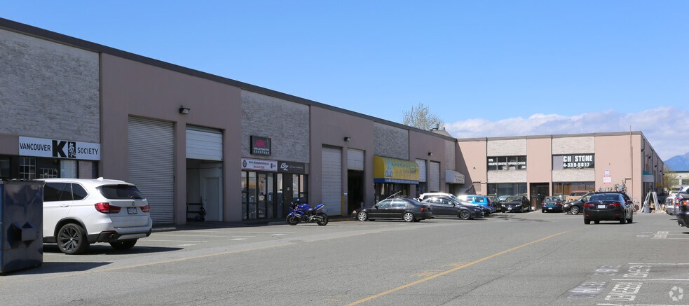 More Photos Of 11031 Bridgeport Rd, Richmond Warehouse For Lease