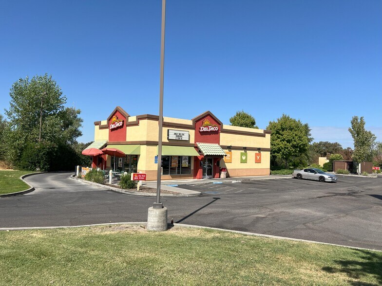 More Photos Of 200 Antelope Blvd, Red Bluff Restaurant For Sale