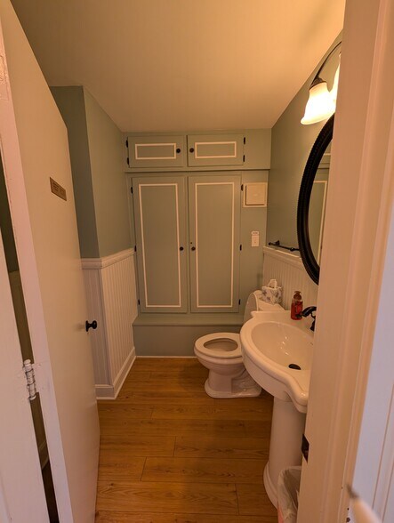 More Photos Of 4816 Greenwood Rd, Louisville Medical For Lease