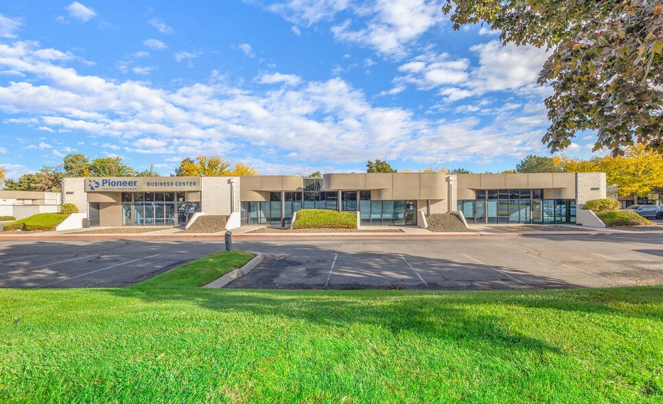 More Photos Of 8100 Emerald St, Boise Office For Sale