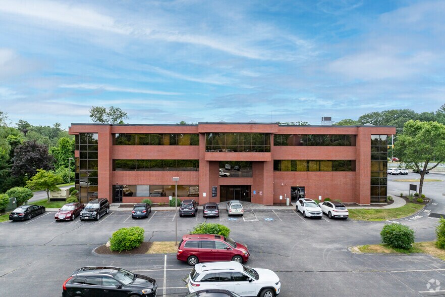 More Photos Of 1 Stiles Rd, Salem Office For Sale