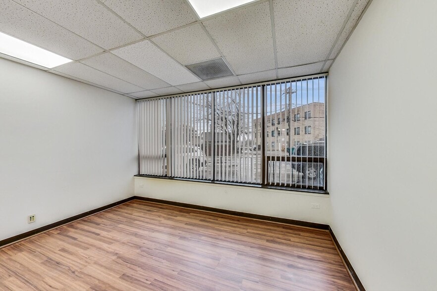 More Photos Of 5097 N Elston Ave, Chicago Medical For Lease