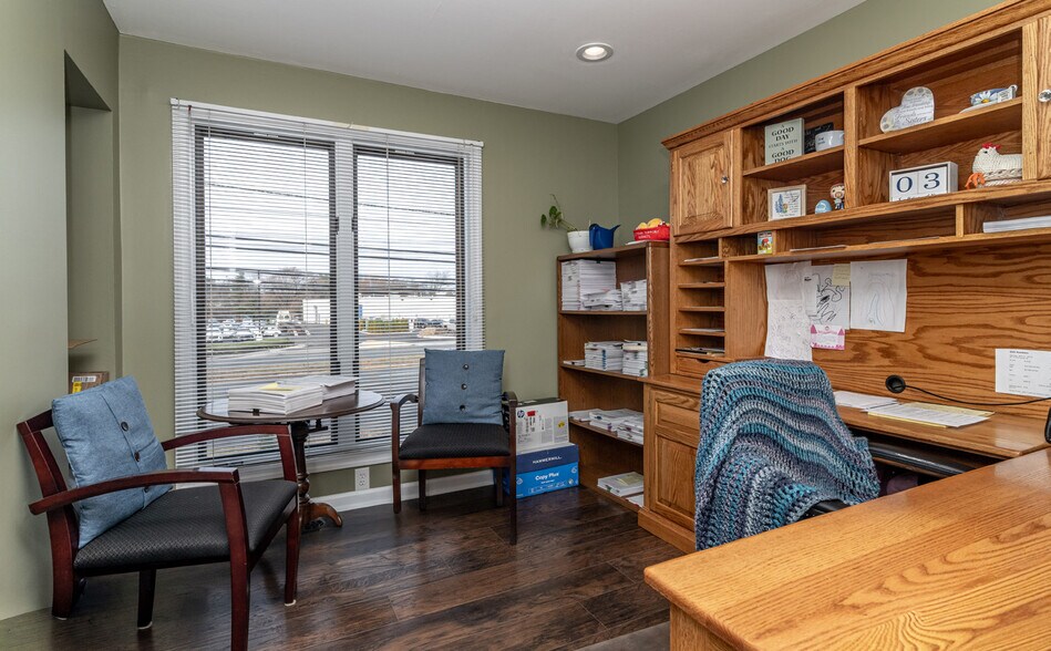 More Photos Of 79 S Maple Ave, Marlton Office For Sale