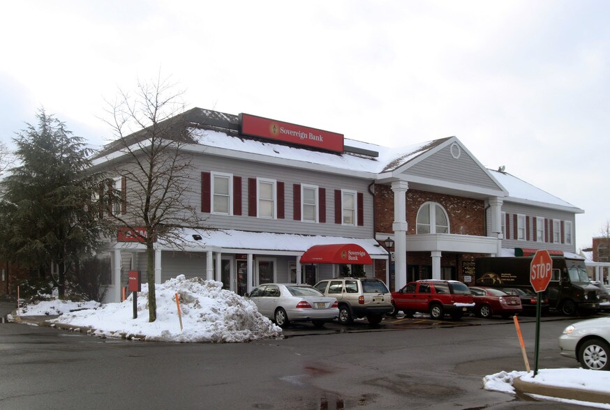 More Photos Of 821-901 W Park Ave, Ocean Storefront Retail Office For Lease