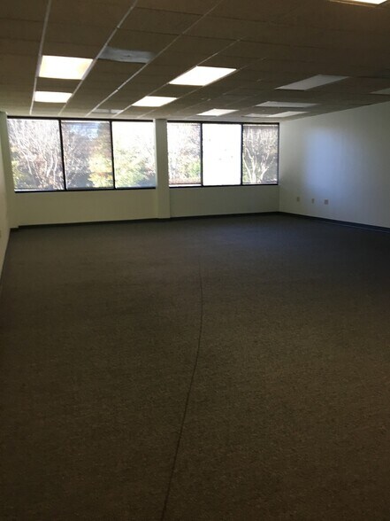 More Photos Of 5161 Brook Hollow Pky, Norcross Unknown For Lease