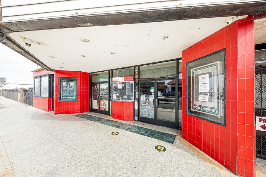 More Photos Of 14948 Crenshaw Blvd, Gardena Movie Theatre For Sale