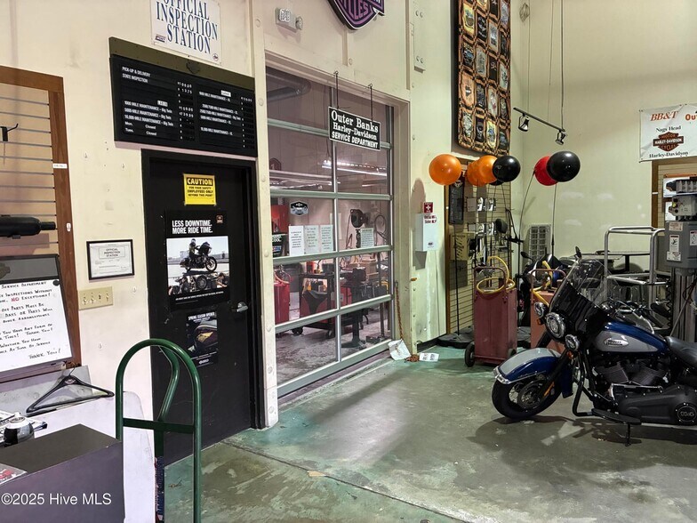 More Photos Of 8739 Caratoke Hwy, Harbinger General Retail For Sale