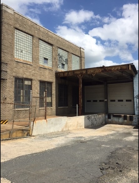 More Photos Of 1420 Crestmont Ave, Camden Manufacturing For Sale