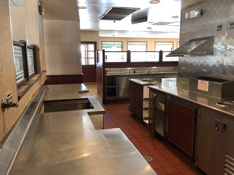 More Photos Of 650 N Scottsdale Rd, Tempe Restaurant For Lease