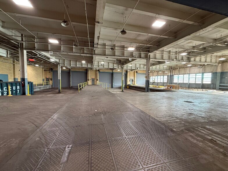 More Photos Of 2000-2009 Elmwood Ave, Sharon Hill Warehouse For Sale