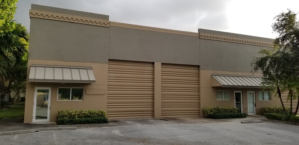 More Photos Of 3707 Interstate Park Rd S, Riviera Beach Warehouse For Sale