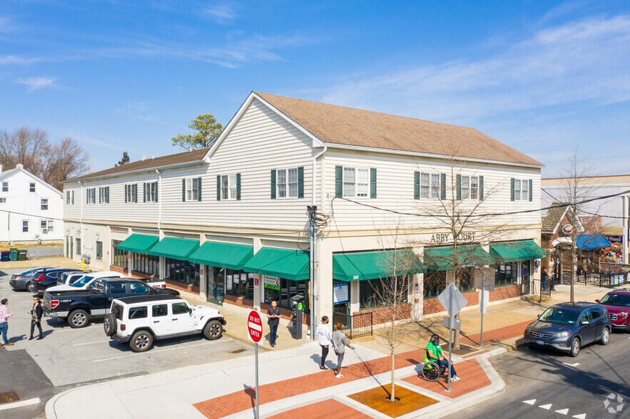 Primary Photo Of 160 E Main St, Newark Storefront For Lease