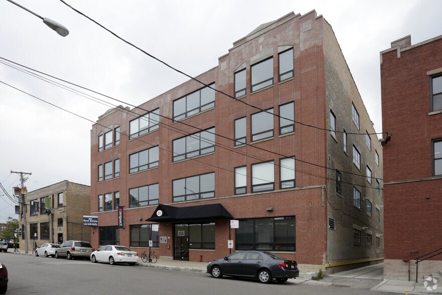 More Photos Of 311 N Aberdeen St, Chicago Loft Creative Space For Lease