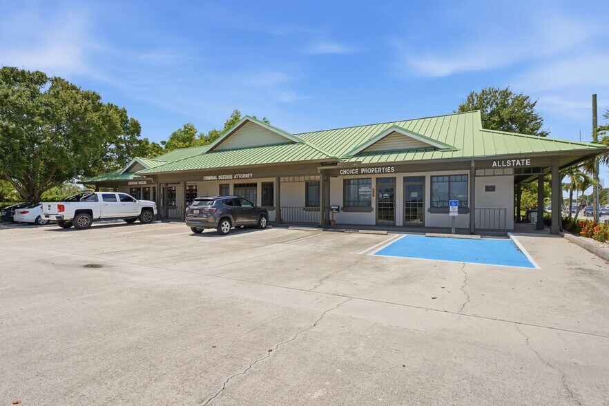 More Photos Of 756-762 SE Port St Lucie Blvd, Port Saint Lucie Office For Lease