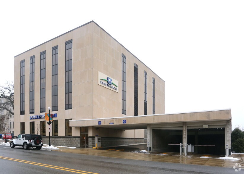 More Photos Of 56 S Washington St, Valparaiso Office For Lease