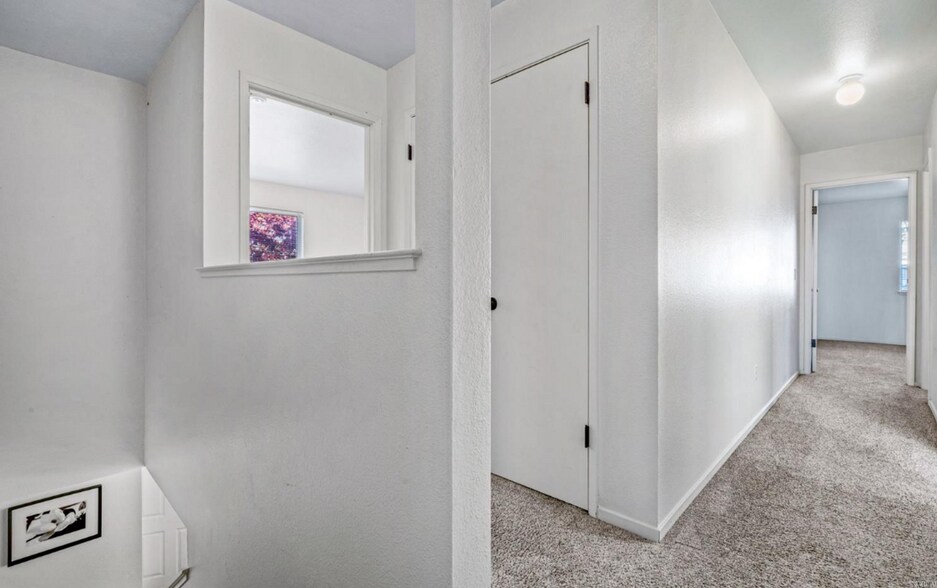 More Photos Of 2304 Donahue Ave, Santa Rosa Apartments For Sale