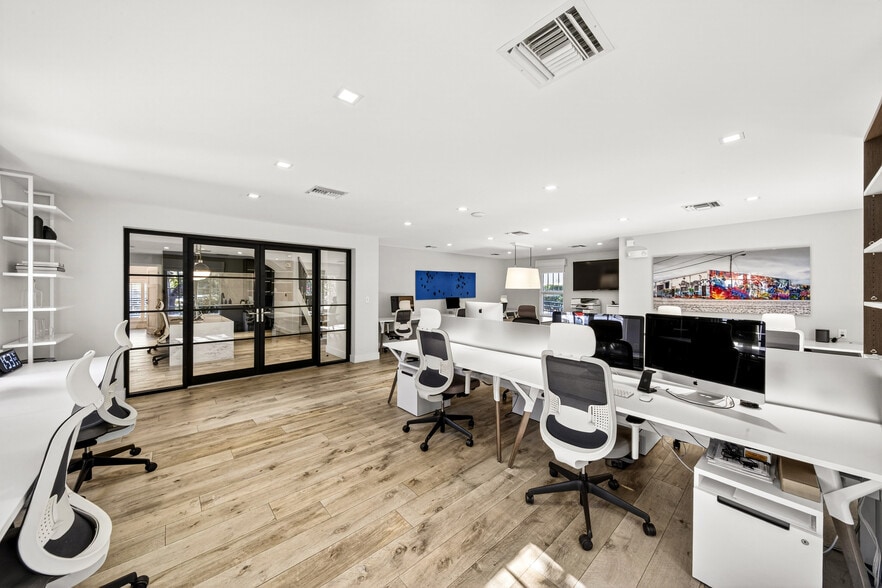 More Photos Of 5801 Biscayne Blvd, Miami Loft Creative Space For Lease