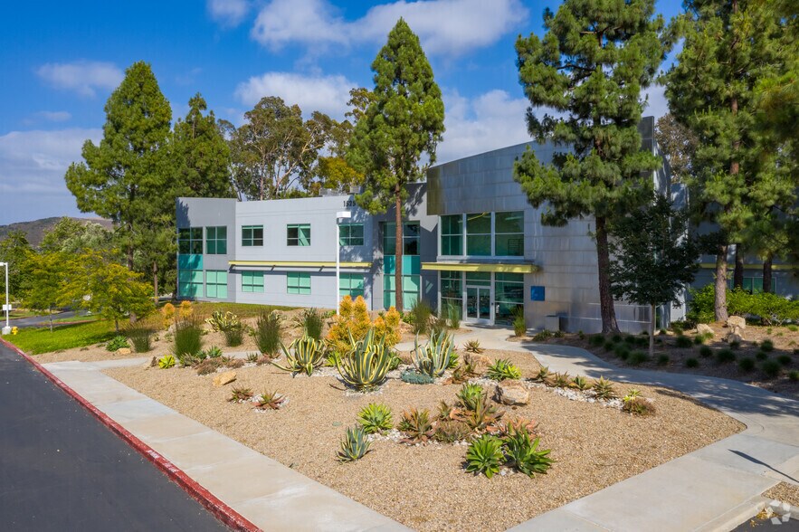 More Photos Of 1535 Rancho Conejo Blvd, Thousand Oaks Unknown For Lease