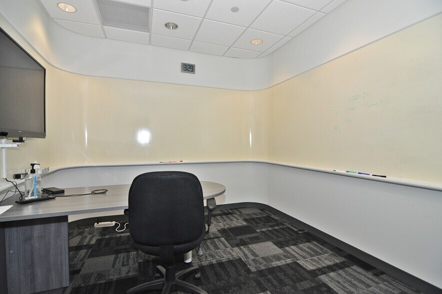 More Photos Of 1892 Preston White Dr, Reston Medical For Lease