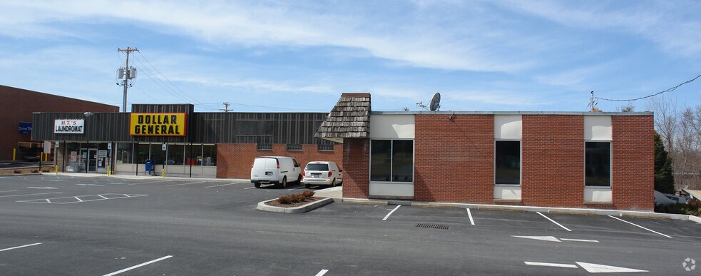 More Photos Of 423-425 Peterboro St, Canastota Unknown For Lease