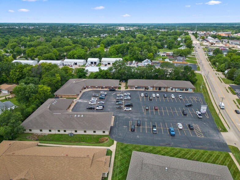 More Photos Of 3910 S Old Highway 94, Saint Charles Office For Sale