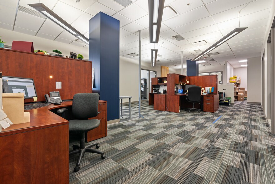 More Photos Of 13310 111 Av NW, Edmonton Unknown For Lease