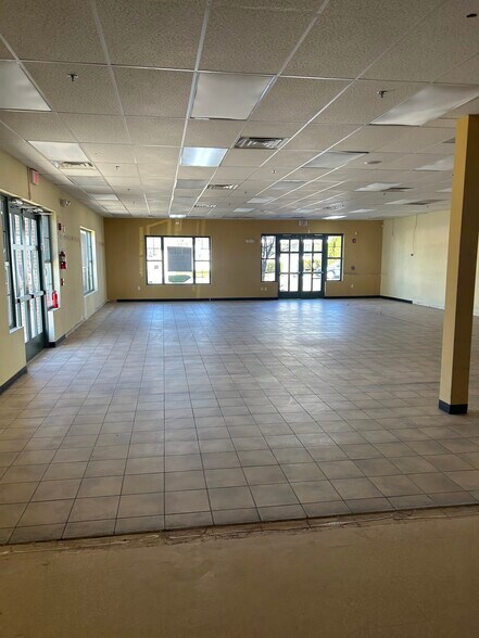 More Photos Of 301-305 Main St, Butler Storefront For Lease