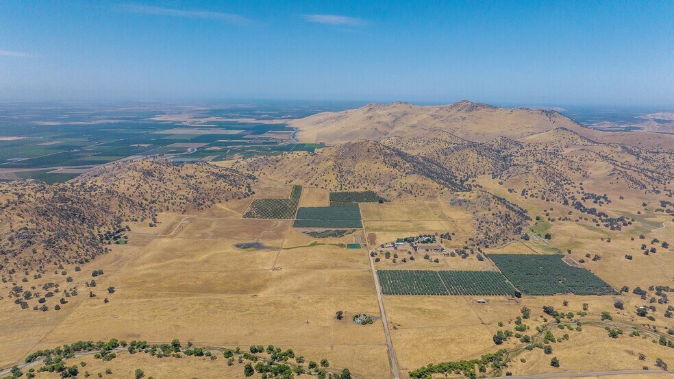 More Photos Of 19400 Avenue 398, Woodlake Land For Sale