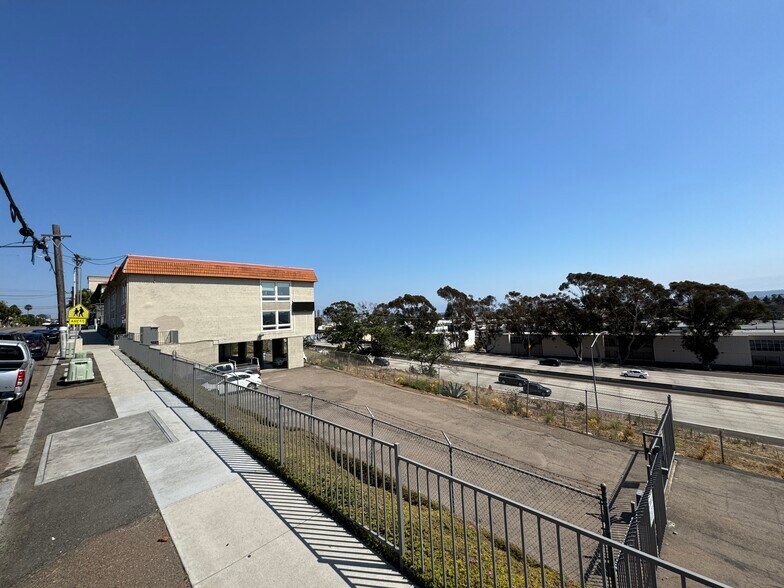 More Photos Of 2165 San Diego Ave, San Diego Office For Sale