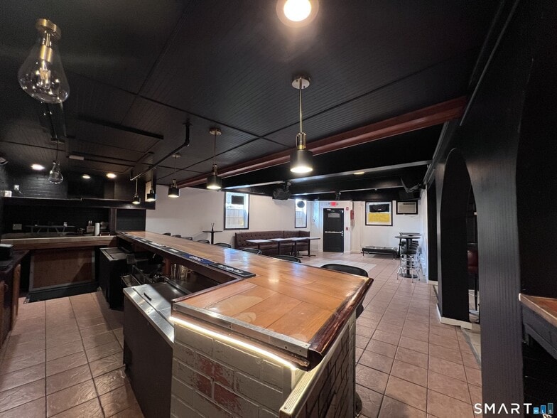 More Photos Of 2 West Ave, Bridgeport Storefront Retail Residential For Lease