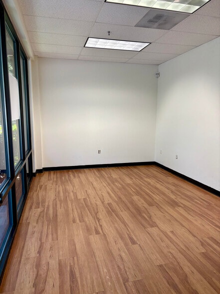 More Photos Of 11901 137th Avenue Ct NW, Gig Harbor Office For Lease