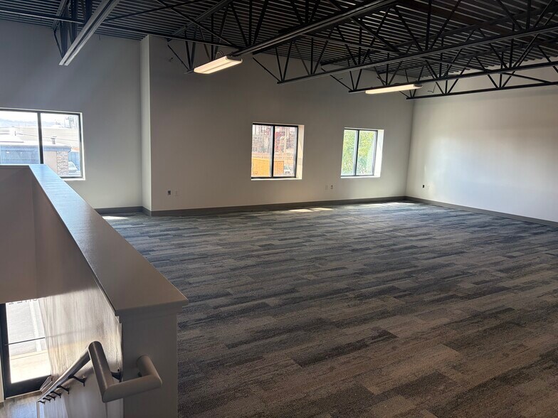 More Photos Of 740 W 500 S, West Bountiful Light Distribution For Lease