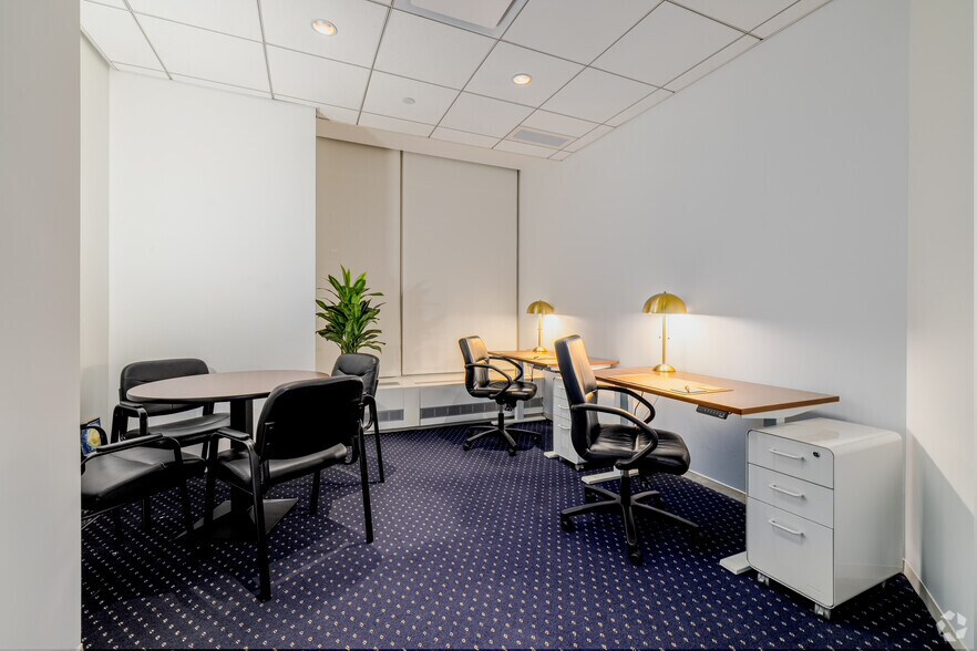 More Photos Of 1330 Avenue of the Americas, New York Coworking Space