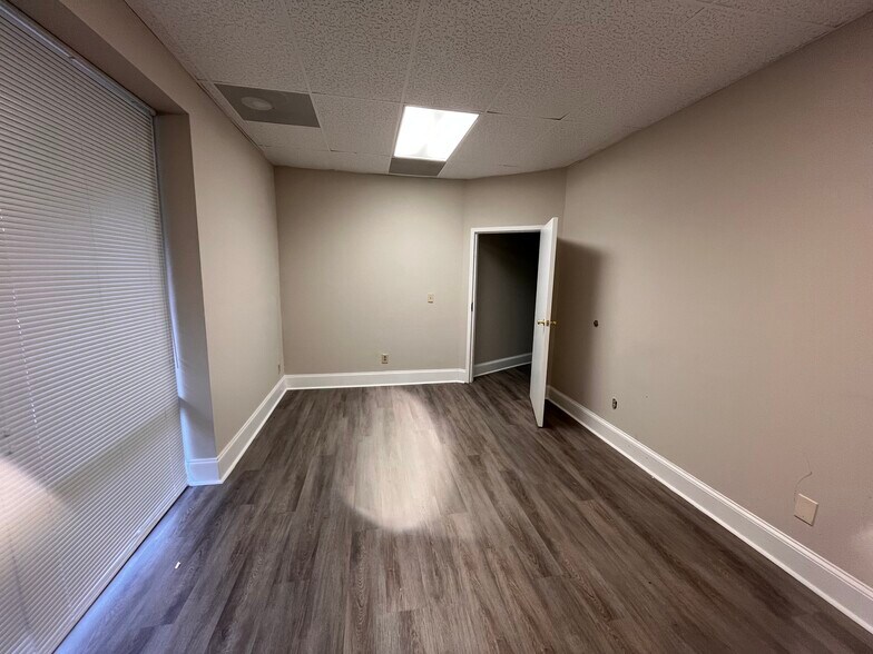 More Photos Of 685 Thornton Way, Lithia Springs Unknown For Lease