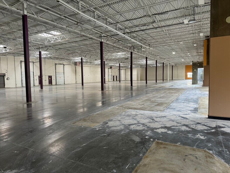 More Photos Of 5851 Ammendale Rd, Beltsville Flex For Sale